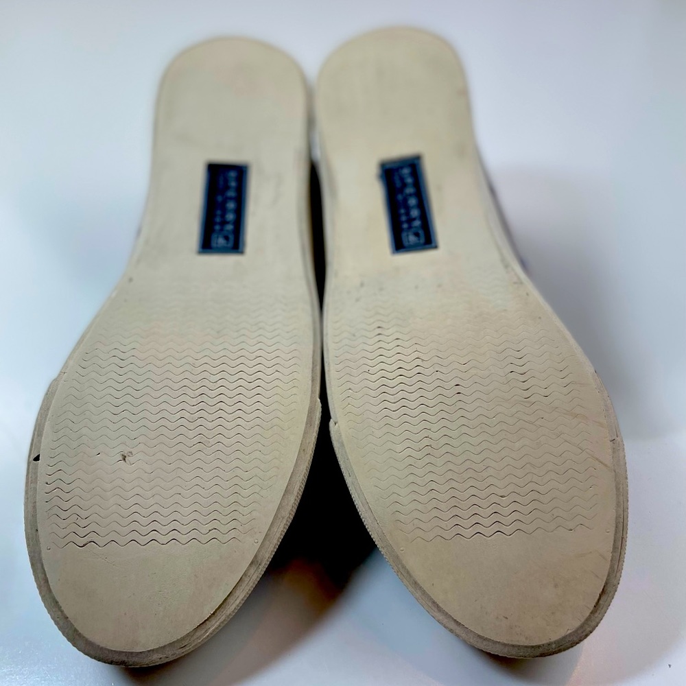 Sperry Top Sider Light Silver with Colorful Beach Umbrellas STS91568 - Picture 8 of 12